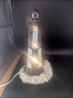 Vintage Geo Z Lefton 1881 Cape Henry Lighthouse Lamp w/Light - 1991